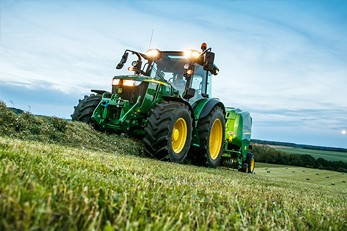 TRACTOARE JOHN DEERE SERIA 5R