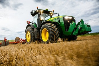 TRACTOARE JOHN DEERE SERIA 8R/8RT