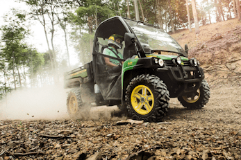 VEHICULE UTILITARE CROSS OVER